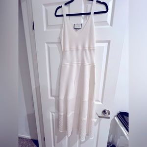 Worn once!! Amazing Alexis midi dress